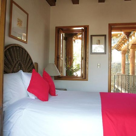 Hotel Estancia De La Era B&B Pátzcuaro Екстериор снимка