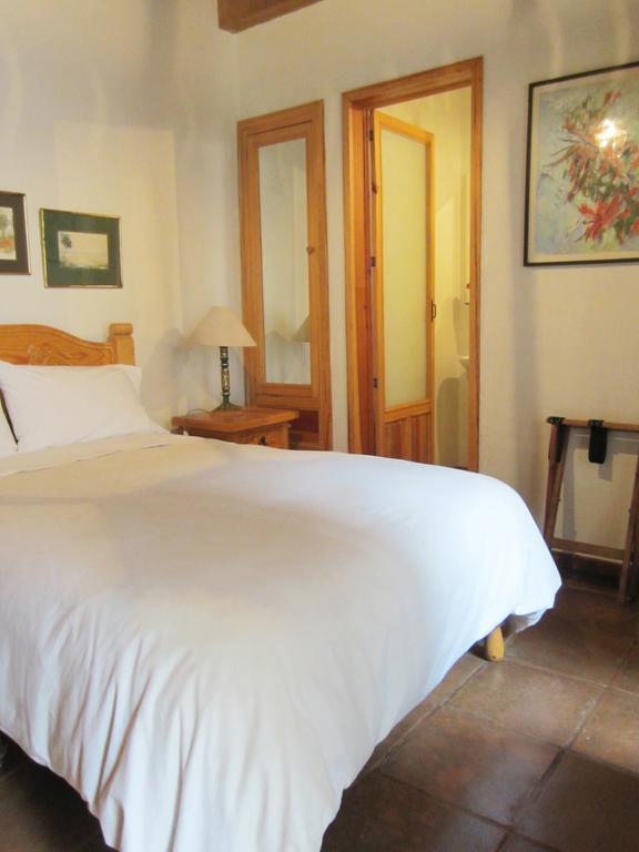 Hotel Estancia De La Era B&B Pátzcuaro Стая снимка