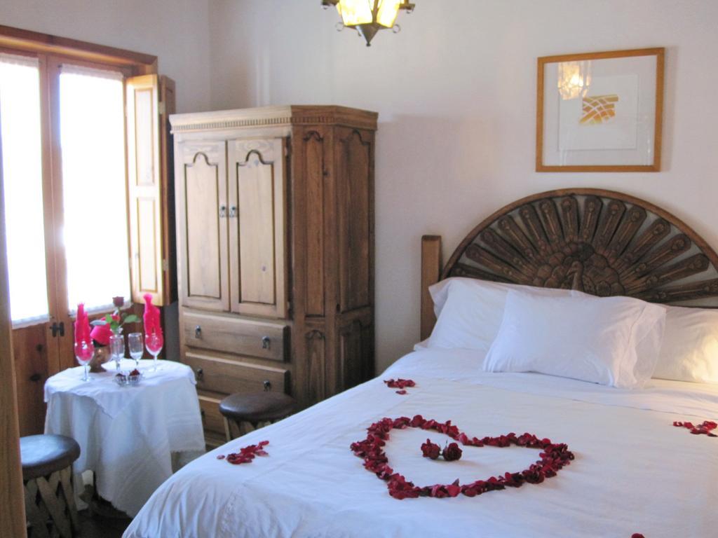 Hotel Estancia De La Era B&B Pátzcuaro Стая снимка