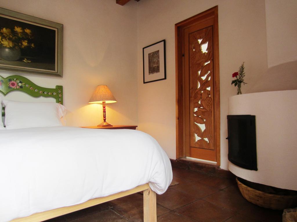 Hotel Estancia De La Era B&B Pátzcuaro Стая снимка