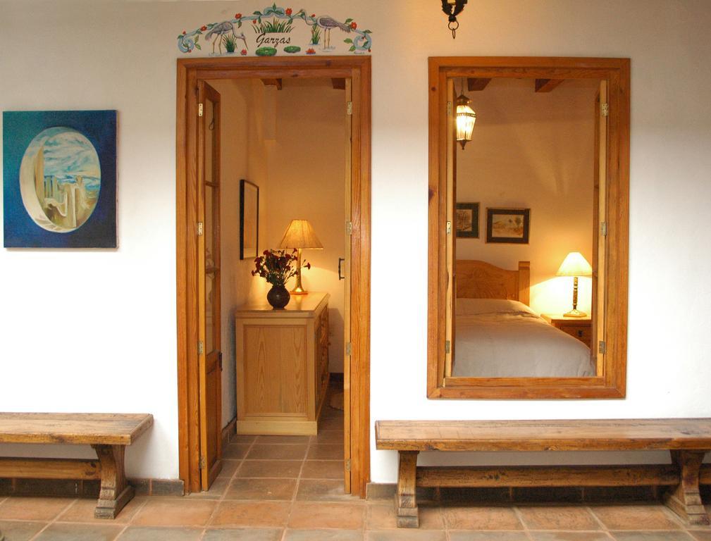 Hotel Estancia De La Era B&B Pátzcuaro Стая снимка