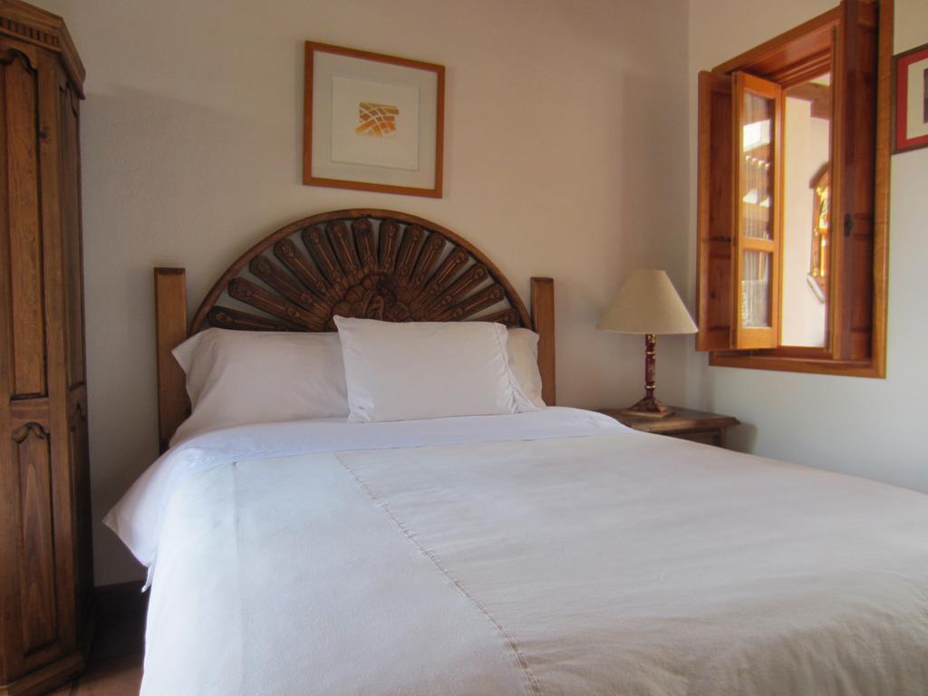 Hotel Estancia De La Era B&B Pátzcuaro Стая снимка